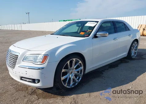 2013 Chrysler 300C from USA, damaged, VIN 2C3CCAET9DH740052